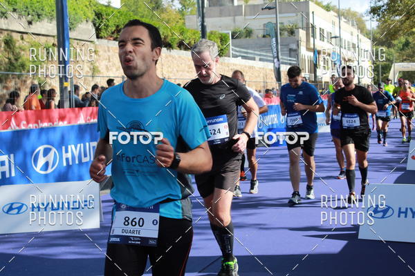 Buy your photos of the eventMeia Maratona Porto 2019 on Fotop