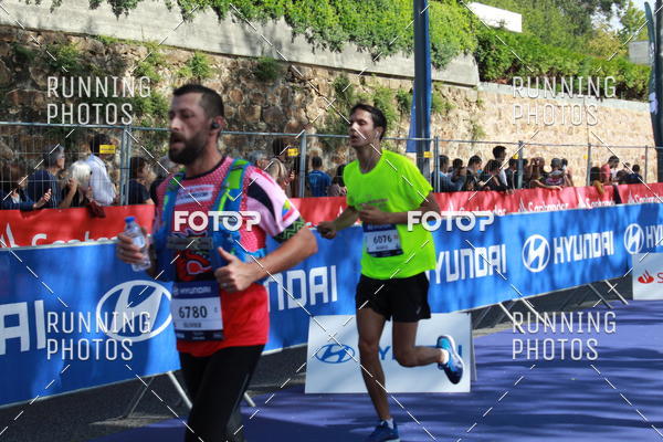 Buy your photos of the eventMeia Maratona Porto 2019 on Fotop