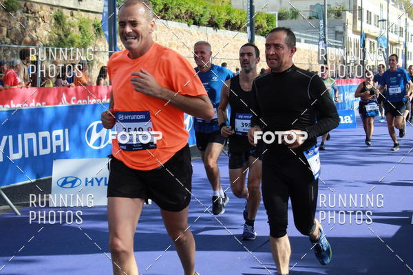 Buy your photos of the eventMeia Maratona Porto 2019 on Fotop