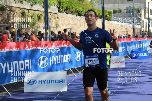 Buy your photos of the eventMeia Maratona Porto 2019 on Fotop