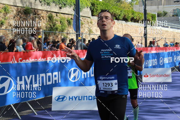 Buy your photos of the eventMeia Maratona Porto 2019 on Fotop