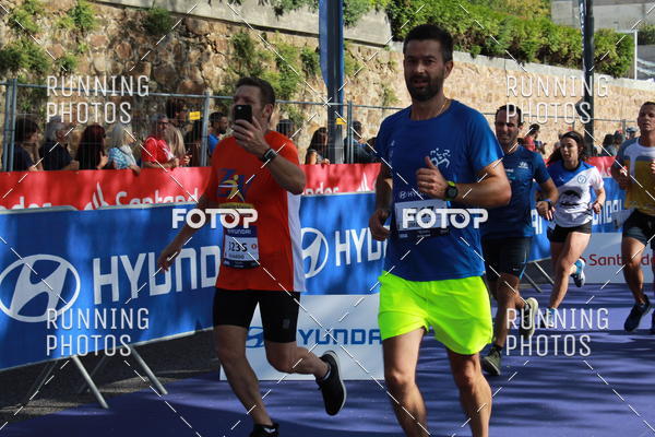 Buy your photos of the eventMeia Maratona Porto 2019 on Fotop