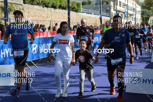 Buy your photos of the eventMeia Maratona Porto 2019 on Fotop