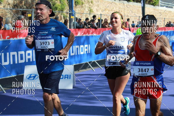 Buy your photos of the eventMeia Maratona Porto 2019 on Fotop