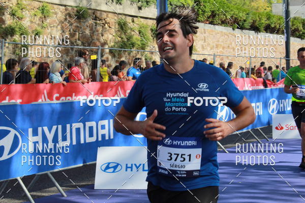 Buy your photos of the eventMeia Maratona Porto 2019 on Fotop