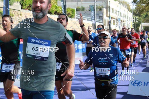 Buy your photos of the eventMeia Maratona Porto 2019 on Fotop