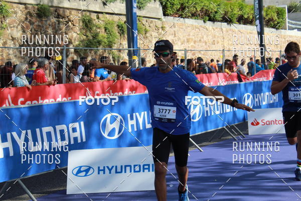 Buy your photos of the eventMeia Maratona Porto 2019 on Fotop