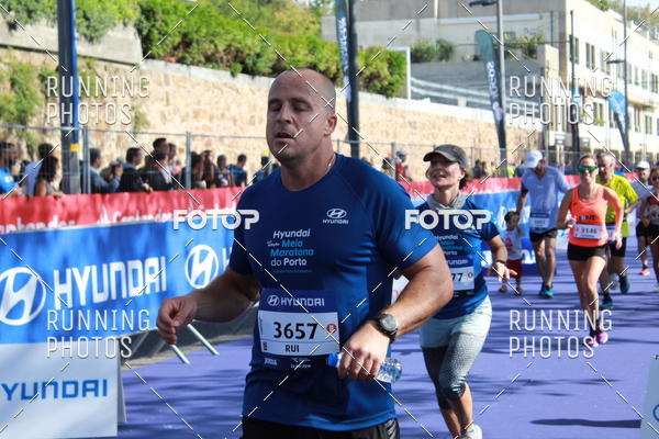 Buy your photos of the eventMeia Maratona Porto 2019 on Fotop
