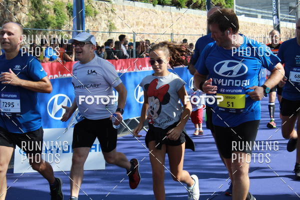 Buy your photos of the eventMeia Maratona Porto 2019 on Fotop