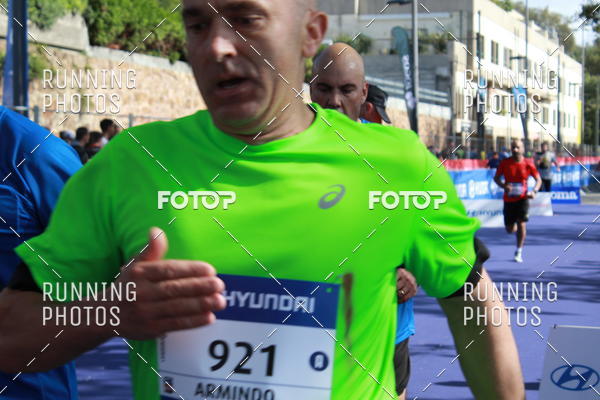 Buy your photos of the eventMeia Maratona Porto 2019 on Fotop