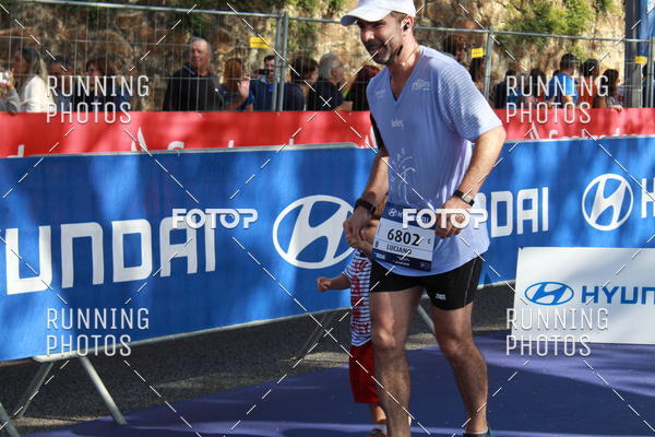 Buy your photos of the eventMeia Maratona Porto 2019 on Fotop