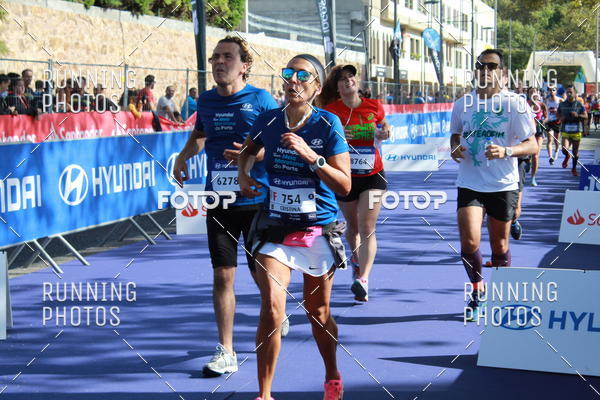 Buy your photos of the eventMeia Maratona Porto 2019 on Fotop