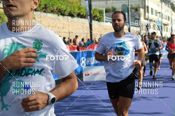 Buy your photos of the eventMeia Maratona Porto 2019 on Fotop