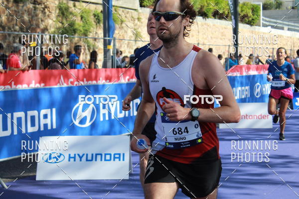 Buy your photos of the eventMeia Maratona Porto 2019 on Fotop