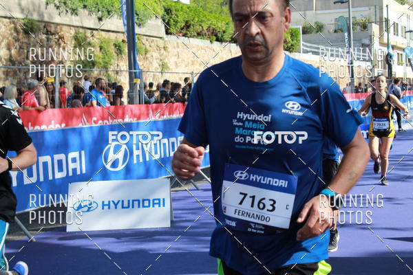Buy your photos of the eventMeia Maratona Porto 2019 on Fotop