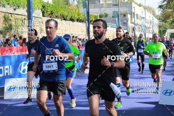Buy your photos of the eventMeia Maratona Porto 2019 on Fotop
