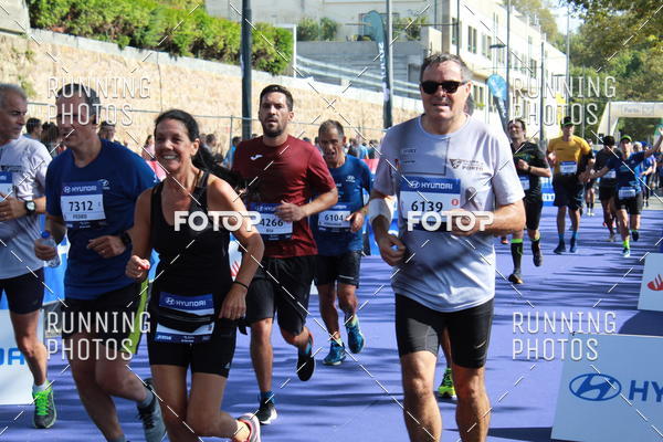 Buy your photos of the eventMeia Maratona Porto 2019 on Fotop