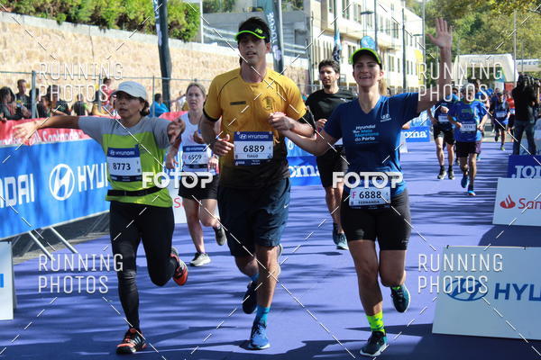 Buy your photos of the eventMeia Maratona Porto 2019 on Fotop