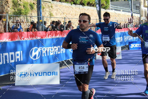 Buy your photos of the eventMeia Maratona Porto 2019 on Fotop