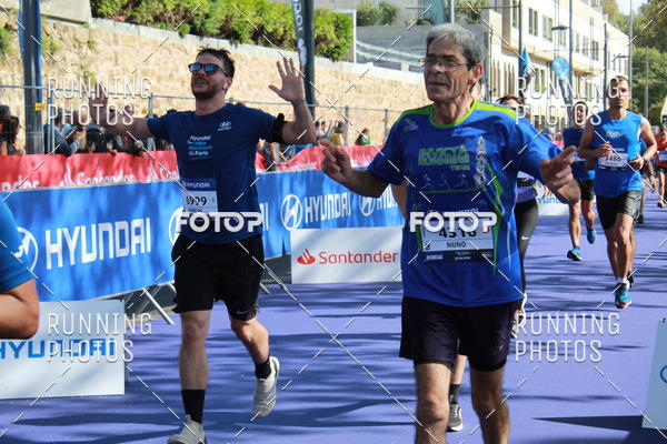 Buy your photos of the eventMeia Maratona Porto 2019 on Fotop