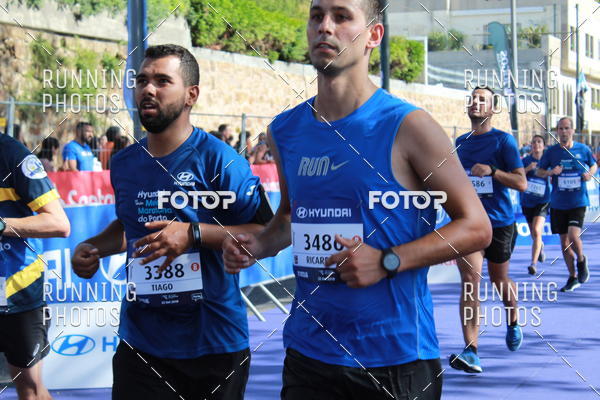 Buy your photos of the eventMeia Maratona Porto 2019 on Fotop