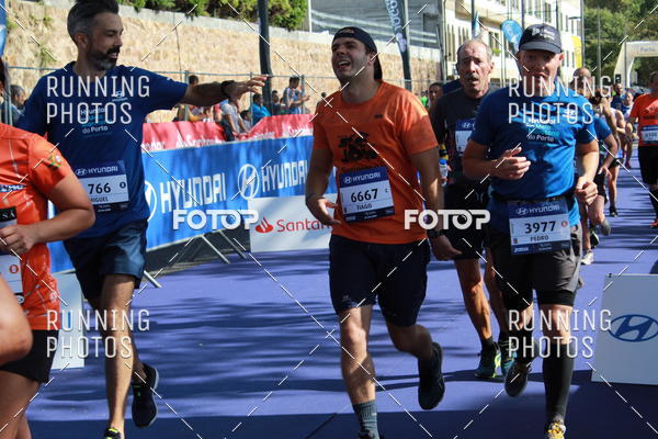 Buy your photos of the eventMeia Maratona Porto 2019 on Fotop
