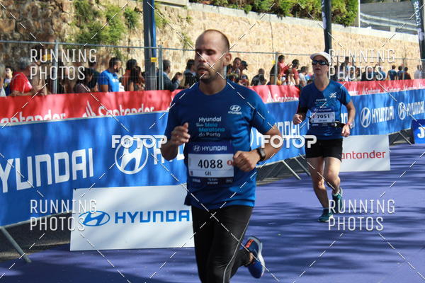 Buy your photos of the eventMeia Maratona Porto 2019 on Fotop