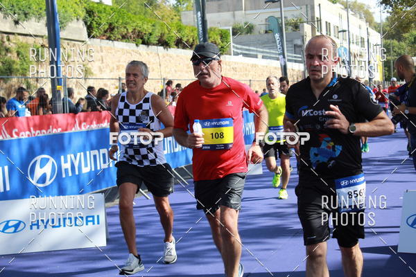 Buy your photos of the eventMeia Maratona Porto 2019 on Fotop