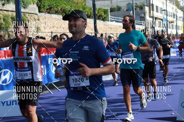 Buy your photos of the eventMeia Maratona Porto 2019 on Fotop