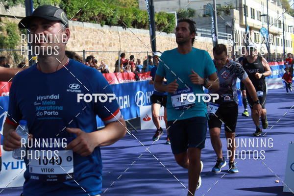 Buy your photos of the eventMeia Maratona Porto 2019 on Fotop