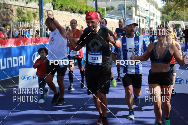 Buy your photos of the eventMeia Maratona Porto 2019 on Fotop