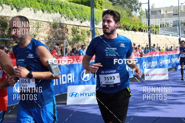 Buy your photos of the eventMeia Maratona Porto 2019 on Fotop
