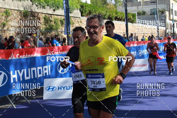 Buy your photos of the eventMeia Maratona Porto 2019 on Fotop