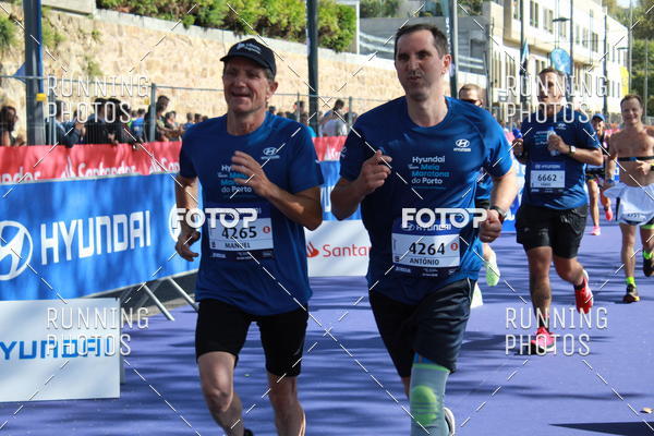 Buy your photos of the eventMeia Maratona Porto 2019 on Fotop