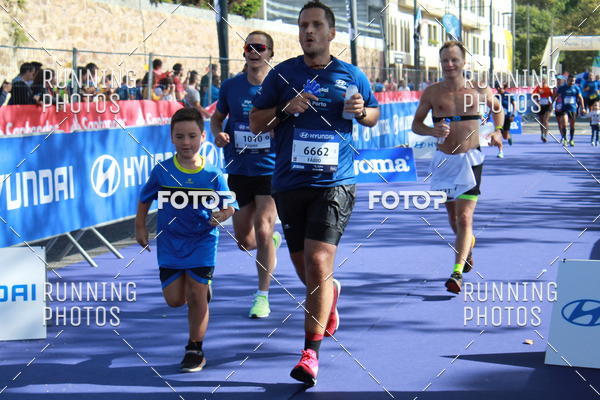 Buy your photos of the eventMeia Maratona Porto 2019 on Fotop