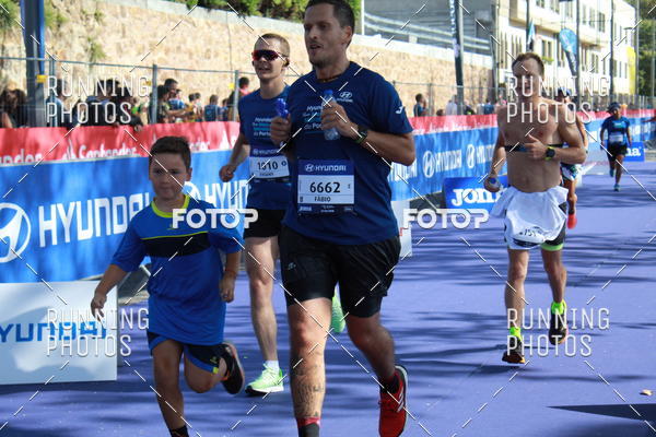 Buy your photos of the eventMeia Maratona Porto 2019 on Fotop