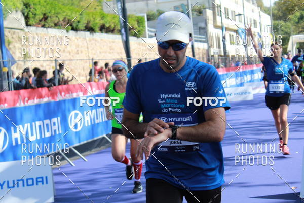 Buy your photos of the eventMeia Maratona Porto 2019 on Fotop