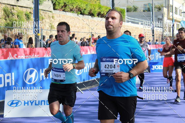 Buy your photos of the eventMeia Maratona Porto 2019 on Fotop