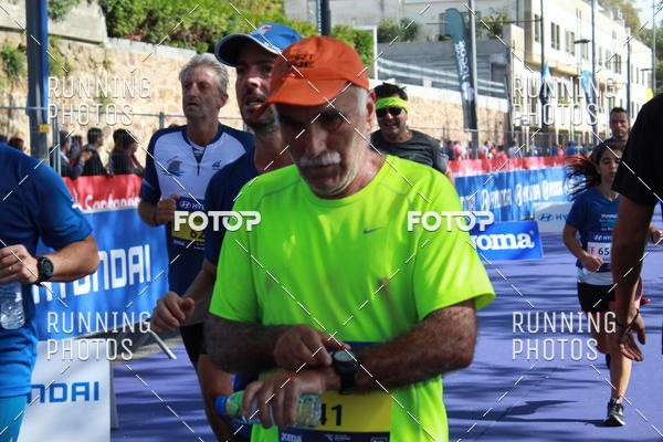 Buy your photos of the eventMeia Maratona Porto 2019 on Fotop
