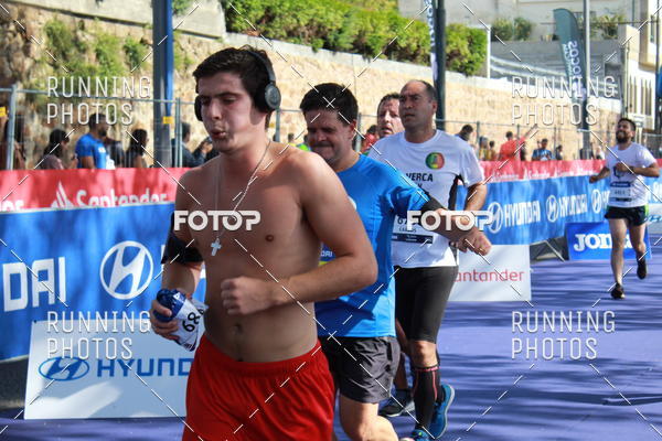 Buy your photos of the eventMeia Maratona Porto 2019 on Fotop
