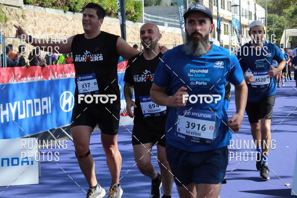 Buy your photos of the eventMeia Maratona Porto 2019 on Fotop