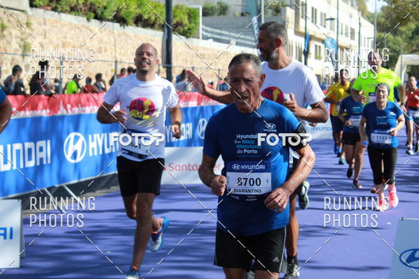 Buy your photos of the eventMeia Maratona Porto 2019 on Fotop