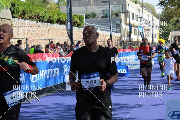 Buy your photos of the eventMeia Maratona Porto 2019 on Fotop