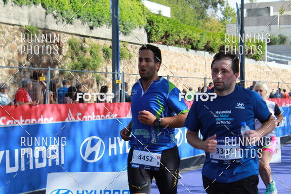 Buy your photos of the eventMeia Maratona Porto 2019 on Fotop