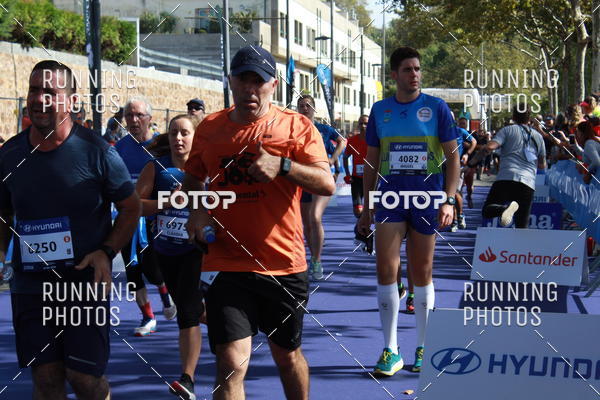 Buy your photos of the eventMeia Maratona Porto 2019 on Fotop