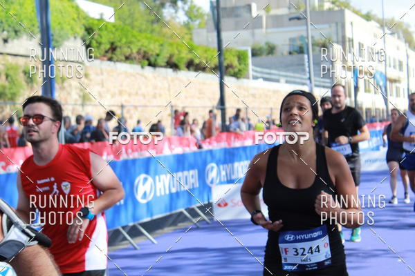 Buy your photos of the eventMeia Maratona Porto 2019 on Fotop