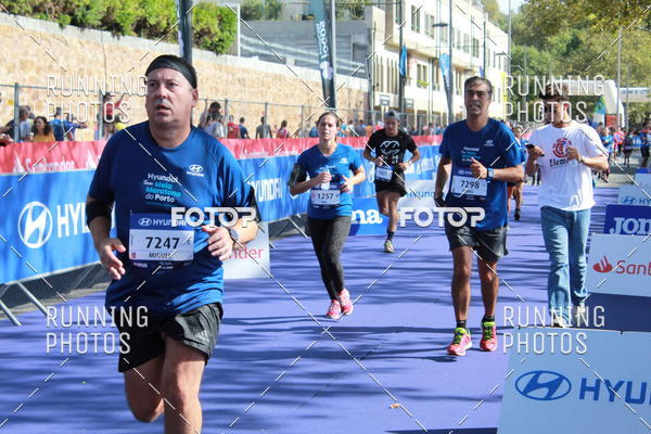 Buy your photos of the eventMeia Maratona Porto 2019 on Fotop
