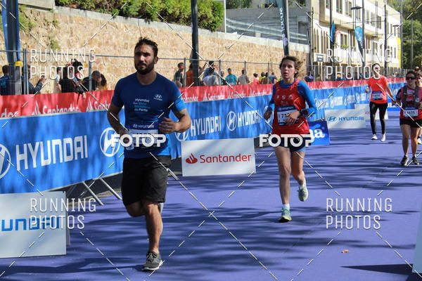 Buy your photos of the eventMeia Maratona Porto 2019 on Fotop