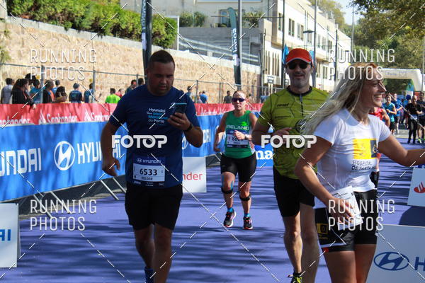 Buy your photos of the eventMeia Maratona Porto 2019 on Fotop