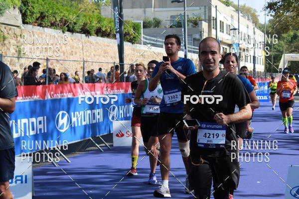 Buy your photos of the eventMeia Maratona Porto 2019 on Fotop